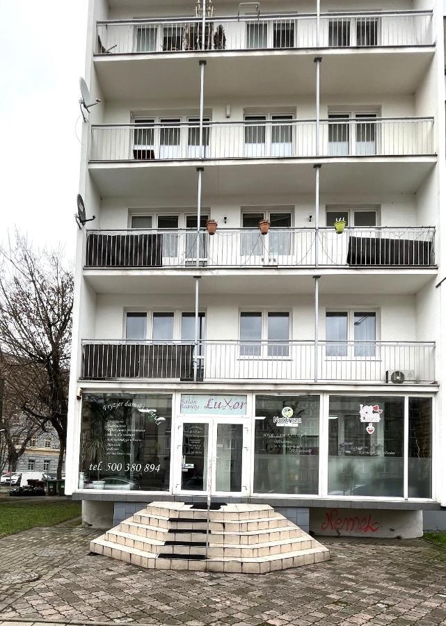 Sunset Apartment Aircon - Self Check-In 24H Wroclaw Bagian luar foto